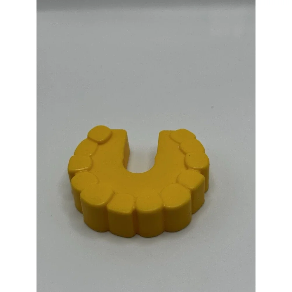Melissa & Doug Yellow & Clear Plastic Teeth/Mouth Mold Toy Set - Novelty Prop